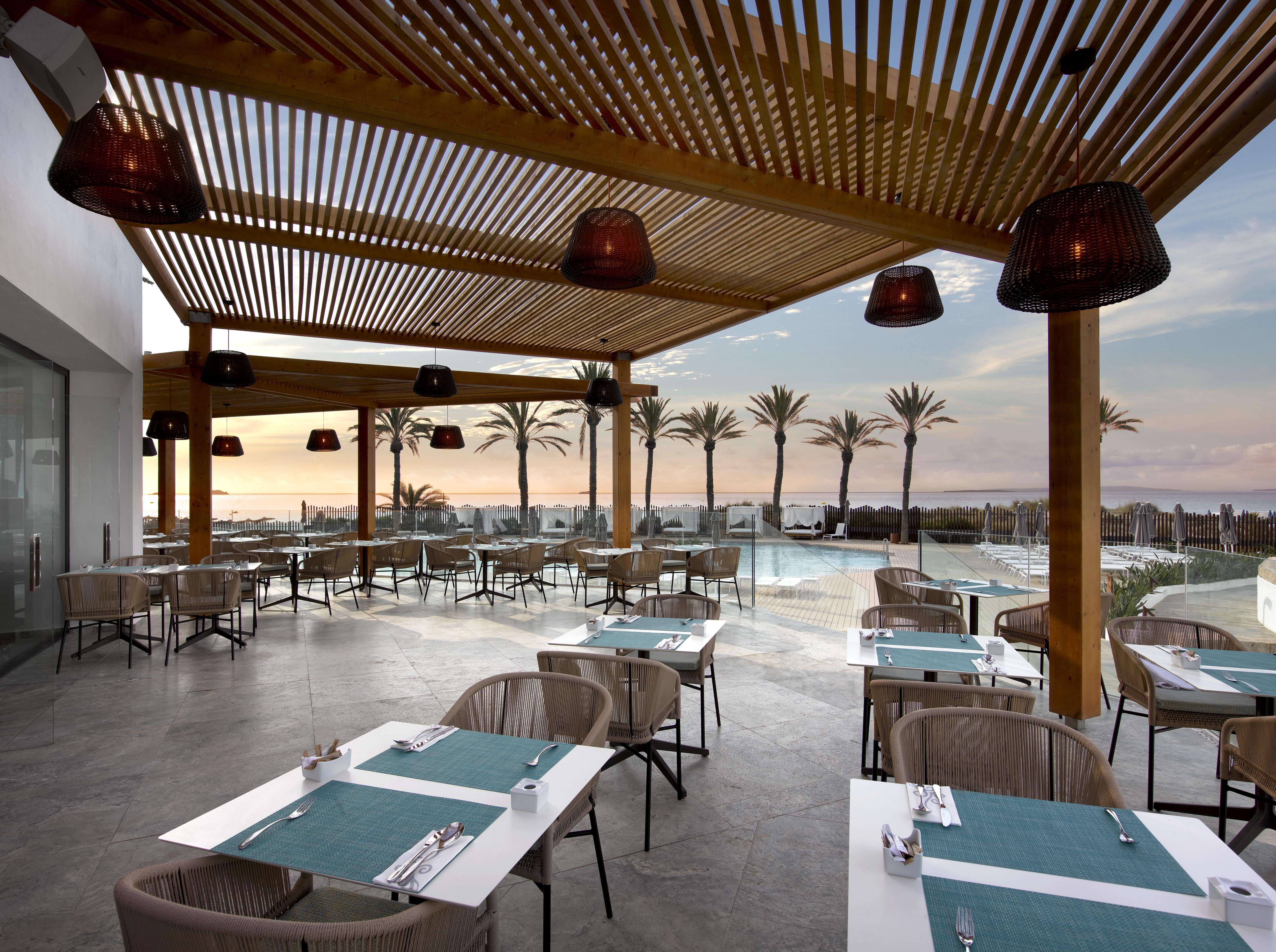 Hard Rock Hotel Ibiza Playa d'en Bossa Exterior photo The restaurant