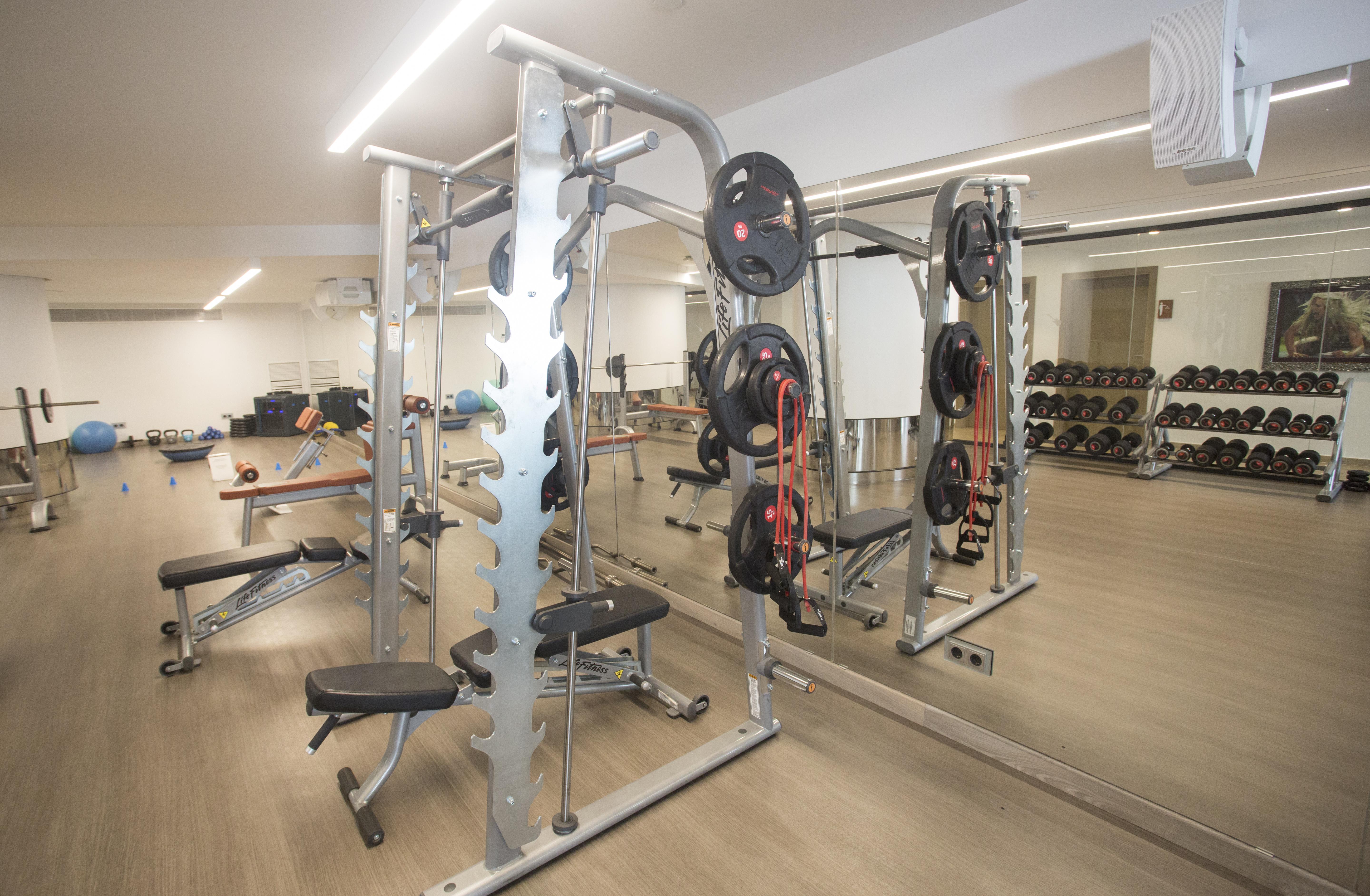 Hard Rock Hotel Ibiza Playa d'en Bossa Exterior photo The gym at the London Bridge Campus