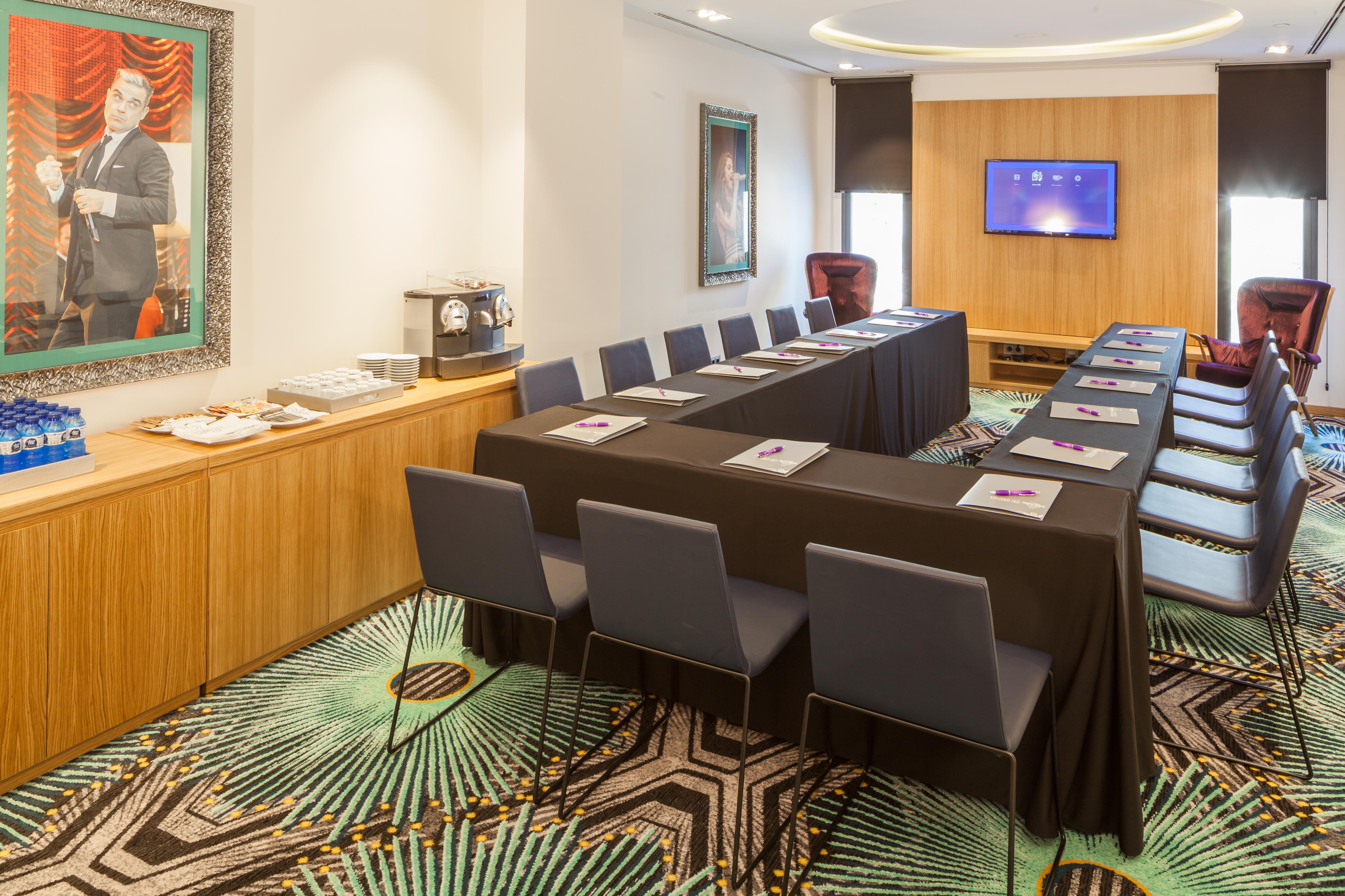 Hard Rock Hotel Ibiza Playa d'en Bossa Exterior photo Meeting room at the hotel