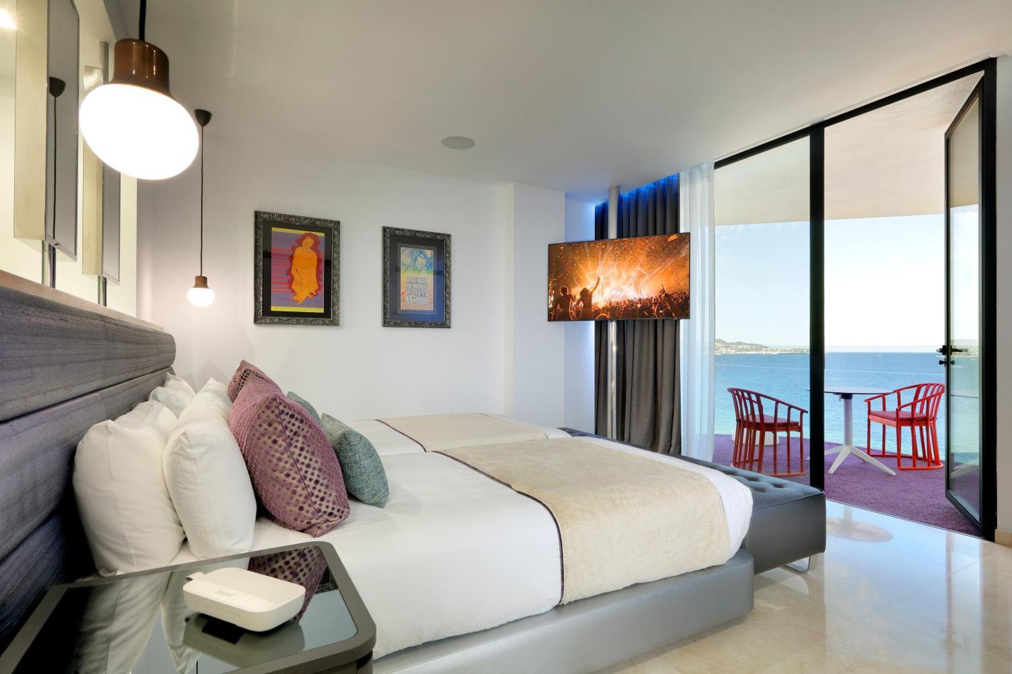 Hard Rock Hotel Ibiza Playa d'en Bossa Exterior photo A bedroom at the hotel