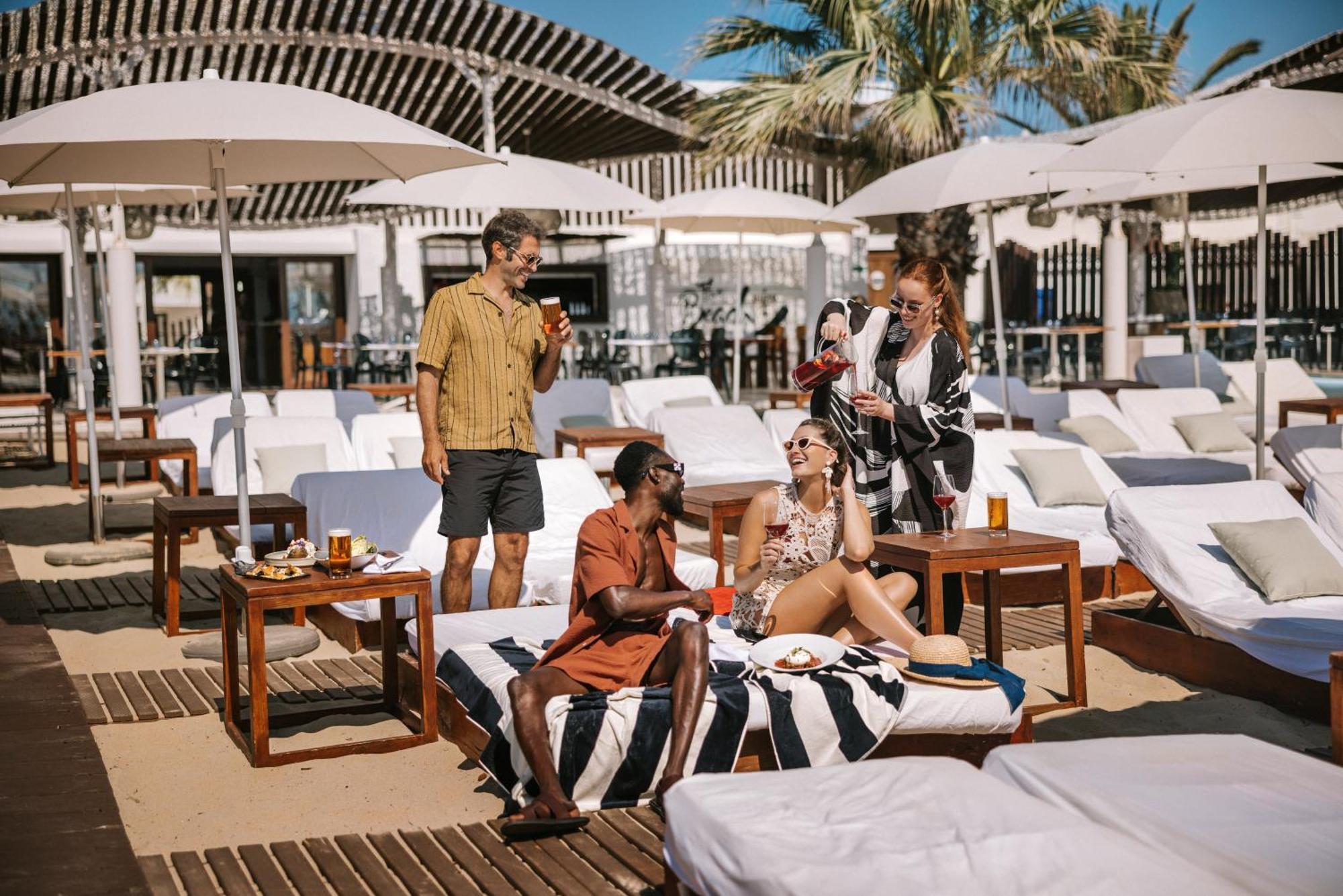 Hard Rock Hotel Ibiza Playa d'en Bossa Exterior photo The Beach Club